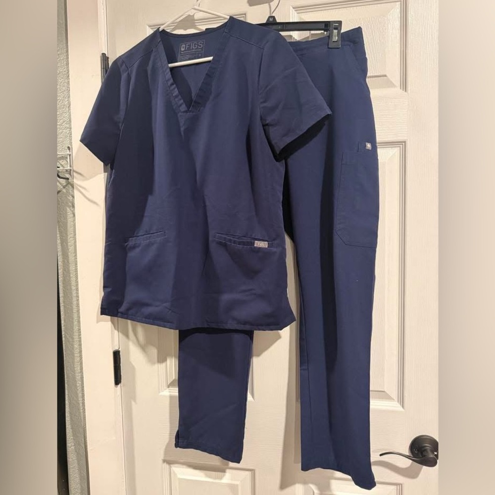 Figs Technical Collection Navy Scrub Set with drawstring waistband